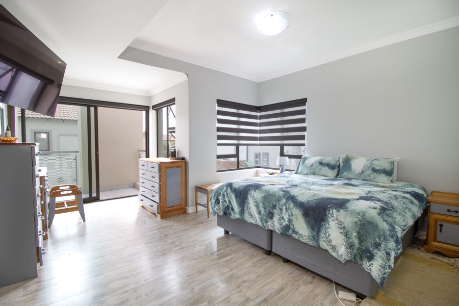 5 Bedroom Property for Sale in Heron Hill Garden Estate Gauteng