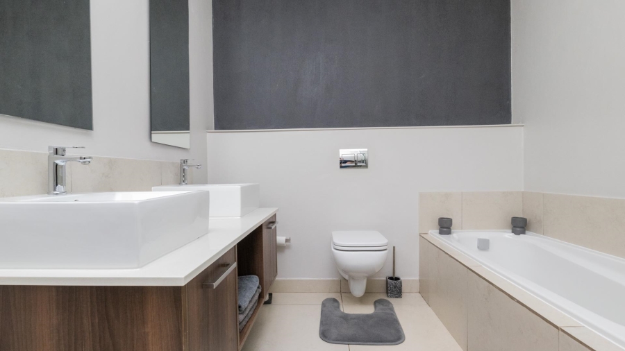 2 Bedroom Property for Sale in Atholl Gauteng