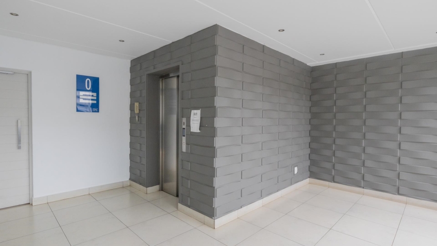 2 Bedroom Property for Sale in Atholl Gauteng