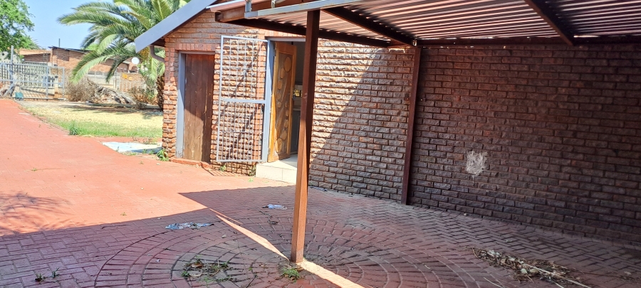 4 Bedroom Property for Sale in New State Areas Gauteng