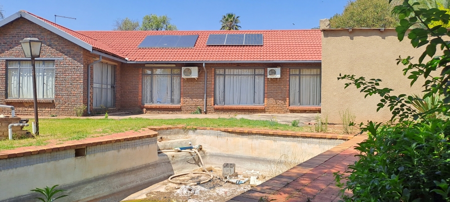 4 Bedroom Property for Sale in New State Areas Gauteng