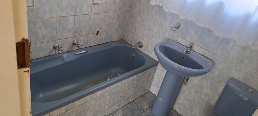 4 Bedroom Property for Sale in New State Areas Gauteng