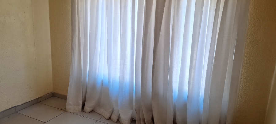 4 Bedroom Property for Sale in New State Areas Gauteng