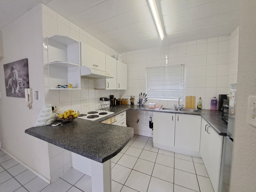 2 Bedroom Property for Sale in Morningside Gauteng