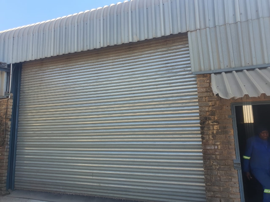 To Let commercial Property for Rent in Clayville East Gauteng