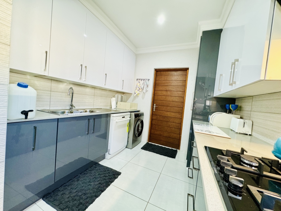 4 Bedroom Property for Sale in Magalieskruin Gauteng