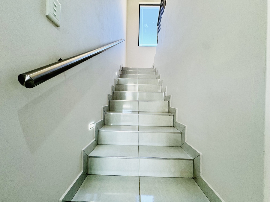 4 Bedroom Property for Sale in Magalieskruin Gauteng