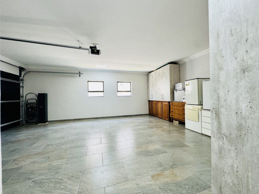 4 Bedroom Property for Sale in Magalieskruin Gauteng