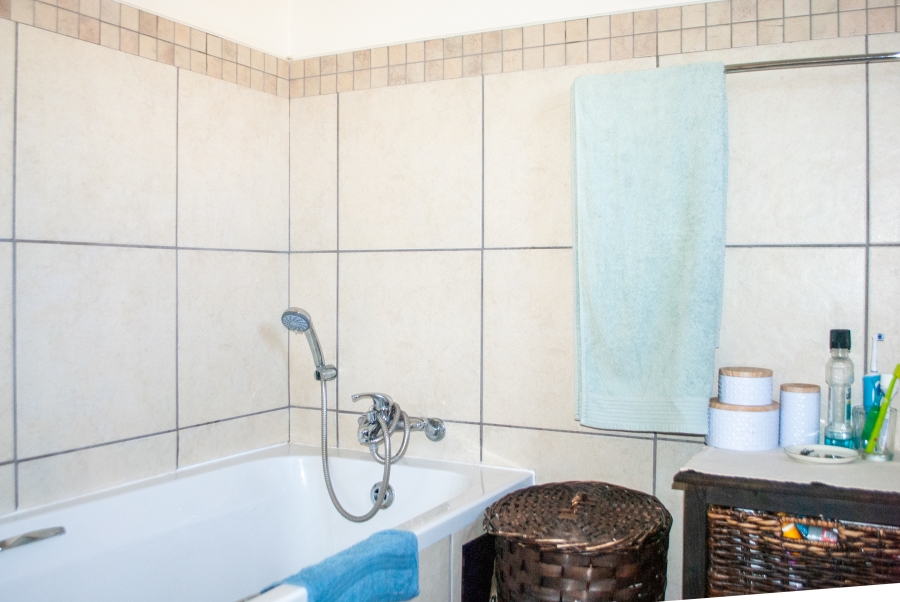 1 Bedroom Property for Sale in Barbeque Downs Gauteng