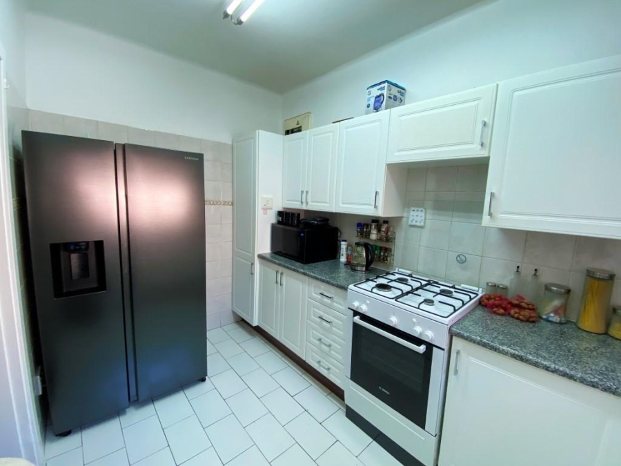 3 Bedroom Property for Sale in Waverley Gauteng