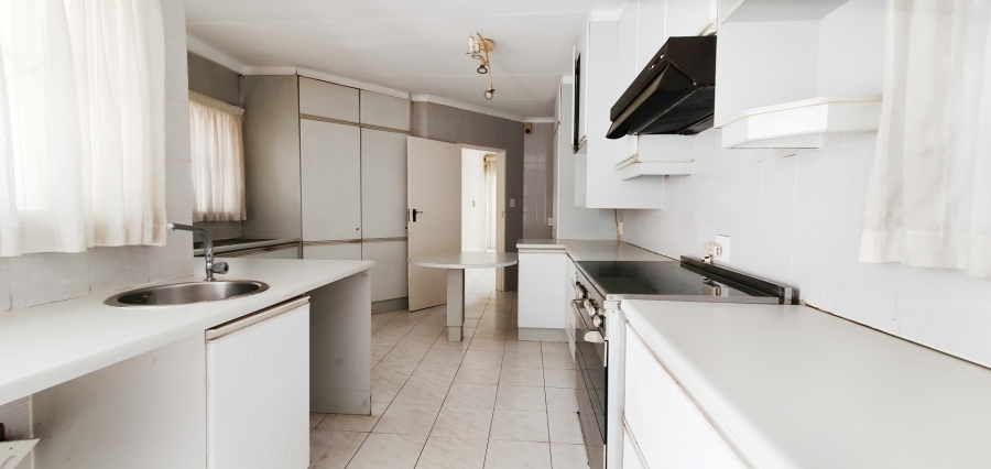 4 Bedroom Property for Sale in Westcliff Gauteng