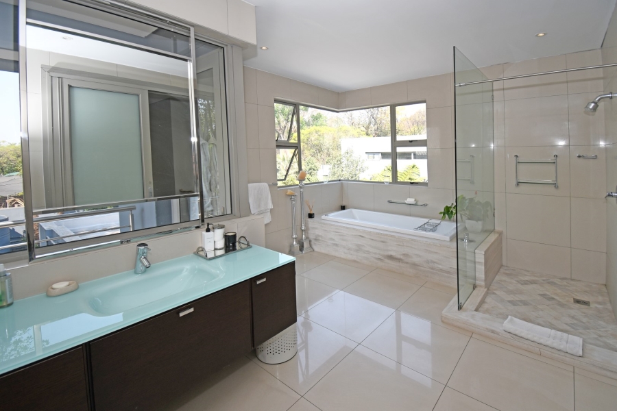 4 Bedroom Property for Sale in Morningside Gauteng