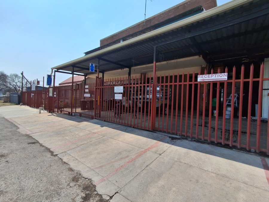 5 Bedroom Property for Sale in Florida Gauteng