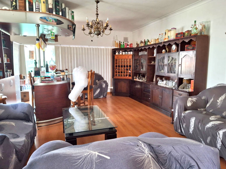 5 Bedroom Property for Sale in Florida Gauteng