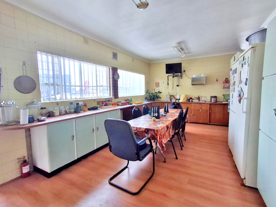 5 Bedroom Property for Sale in Florida Gauteng