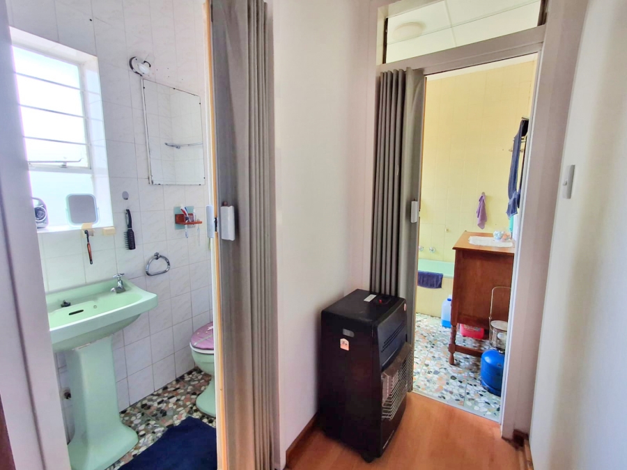 5 Bedroom Property for Sale in Florida Gauteng