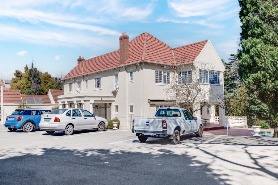 Commercial Property for Sale in Saxonwold Gauteng