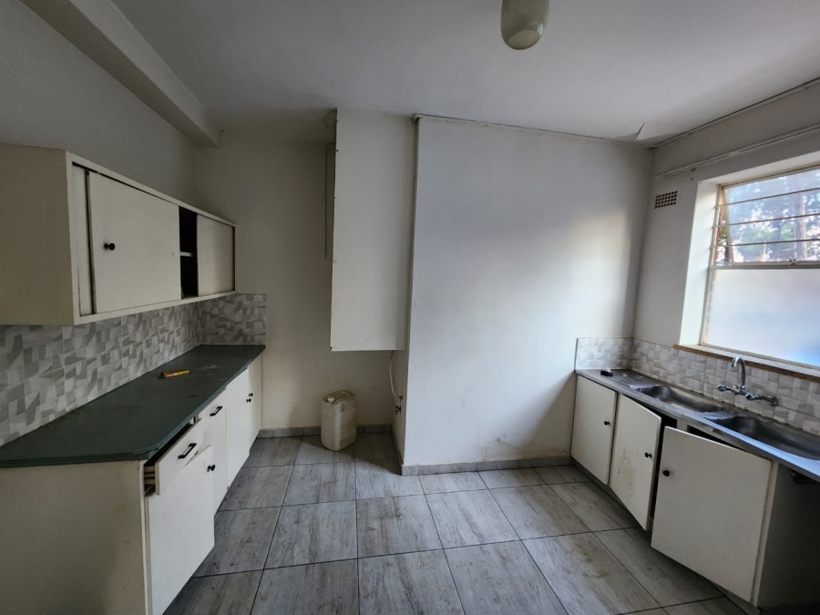 To Let 2 Bedroom Property for Rent in Rembrandt Park Gauteng