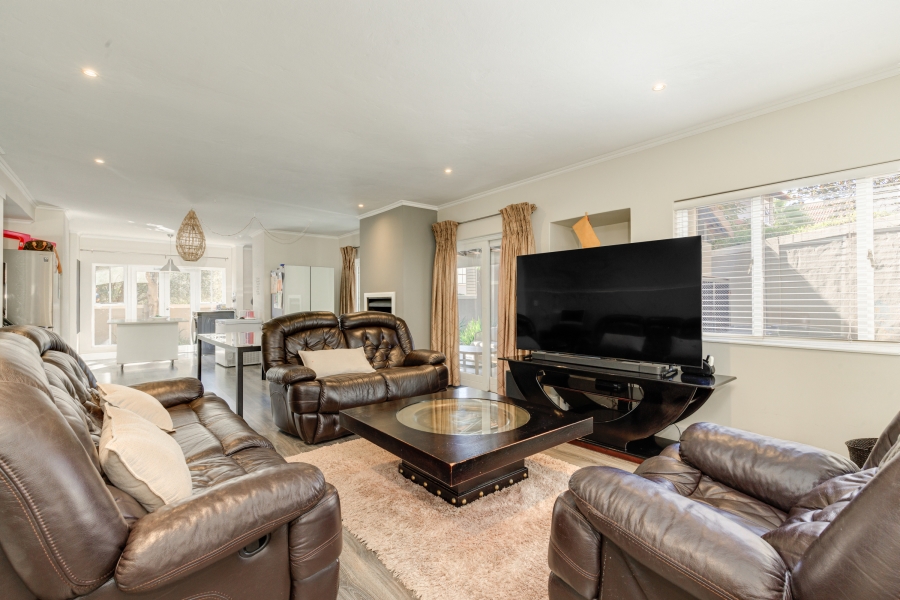 3 Bedroom Property for Sale in Dainfern Gauteng