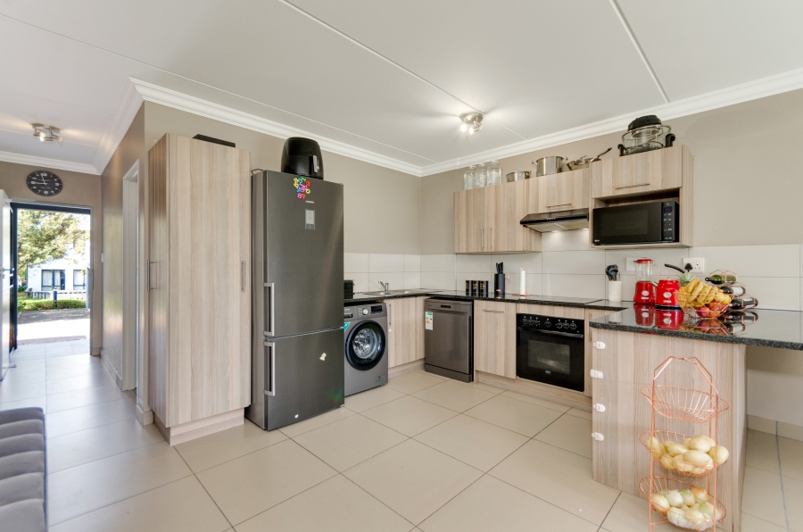 3 Bedroom Property for Sale in Broadacres Gauteng