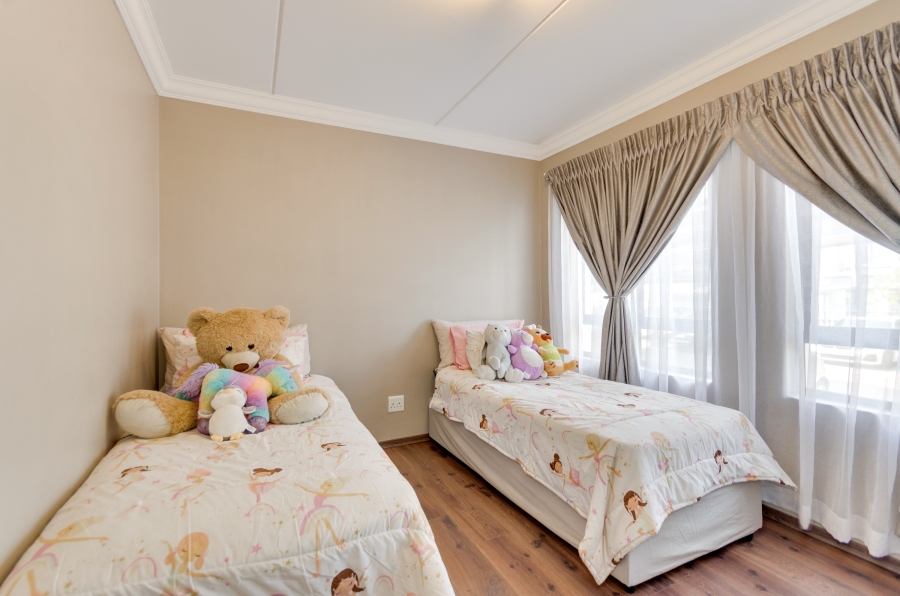 3 Bedroom Property for Sale in Broadacres Gauteng