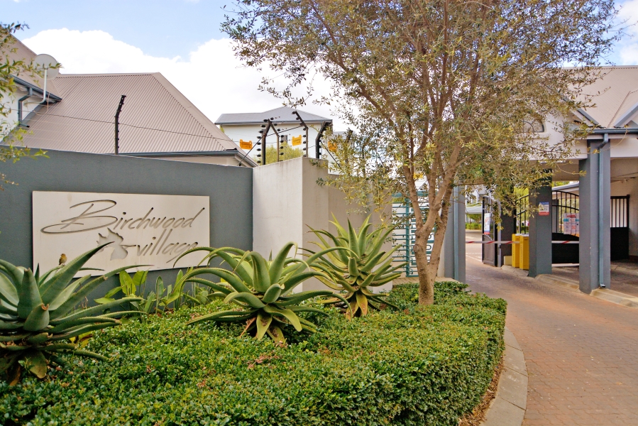 3 Bedroom Property for Sale in Broadacres Gauteng