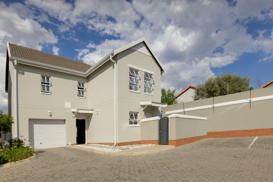 3 Bedroom Property for Sale in Fourways Gauteng