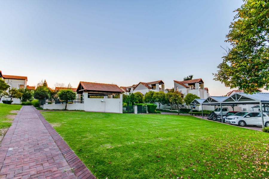 1 Bedroom Property for Sale in Fourways Gauteng