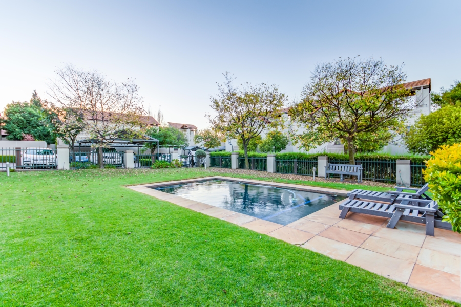 1 Bedroom Property for Sale in Fourways Gauteng