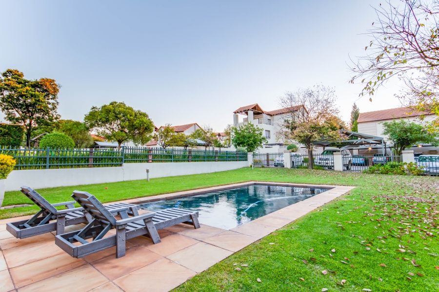 1 Bedroom Property for Sale in Fourways Gauteng