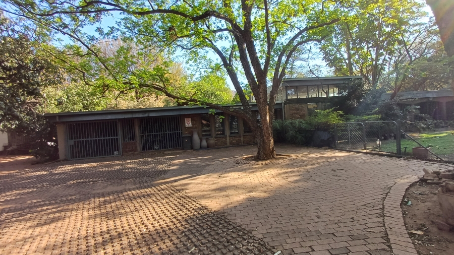 7 Bedroom Property for Sale in Heatherdale AH Gauteng