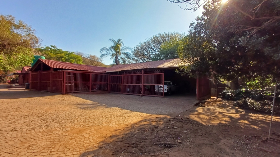 7 Bedroom Property for Sale in Heatherdale AH Gauteng