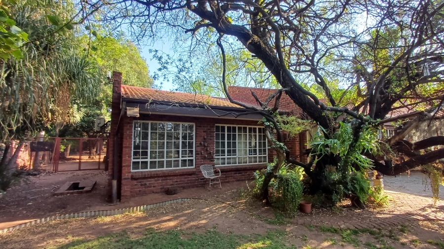 7 Bedroom Property for Sale in Heatherdale AH Gauteng