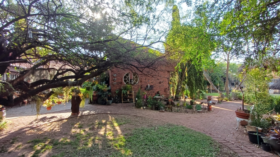 7 Bedroom Property for Sale in Heatherdale AH Gauteng