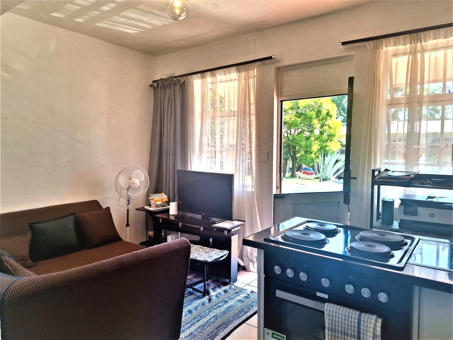 1 Bedroom Property for Sale in Albertville Gauteng