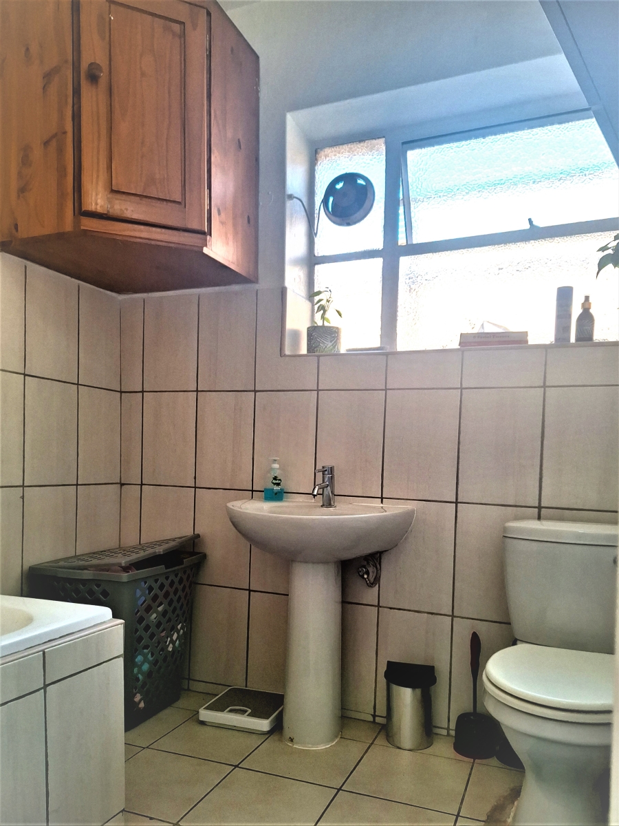 1 Bedroom Property for Sale in Albertville Gauteng