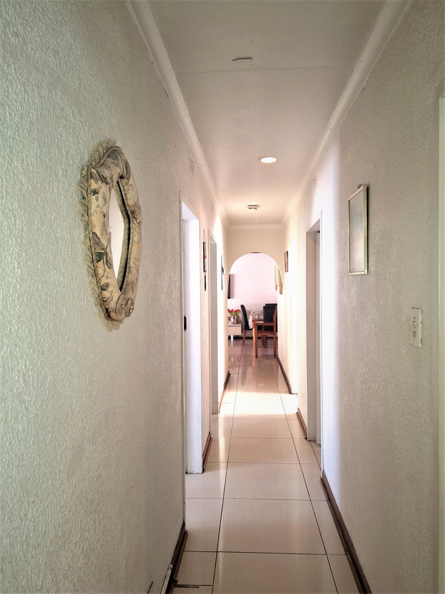 4 Bedroom Property for Sale in Albertville Gauteng