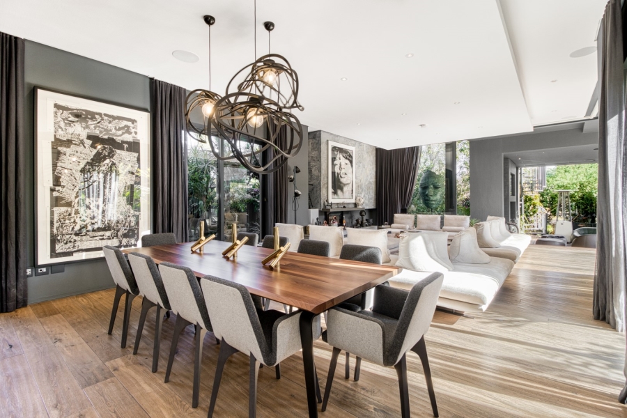 4 Bedroom Property for Sale in Benmore Gardens Gauteng