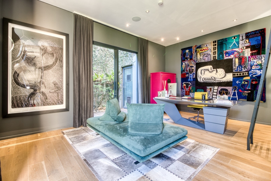 4 Bedroom Property for Sale in Benmore Gardens Gauteng