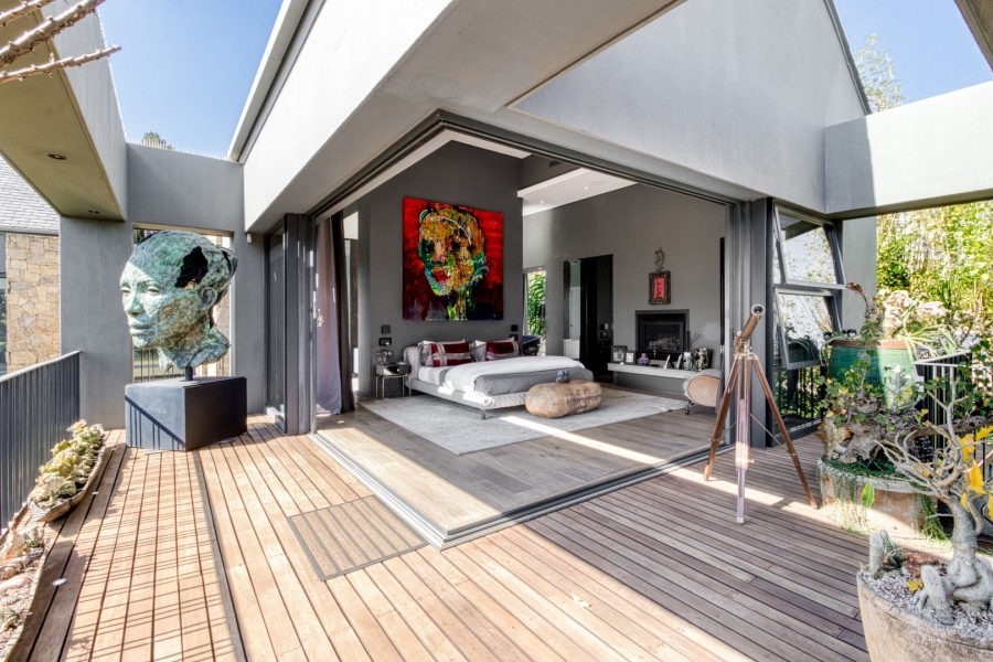 4 Bedroom Property for Sale in Benmore Gardens Gauteng