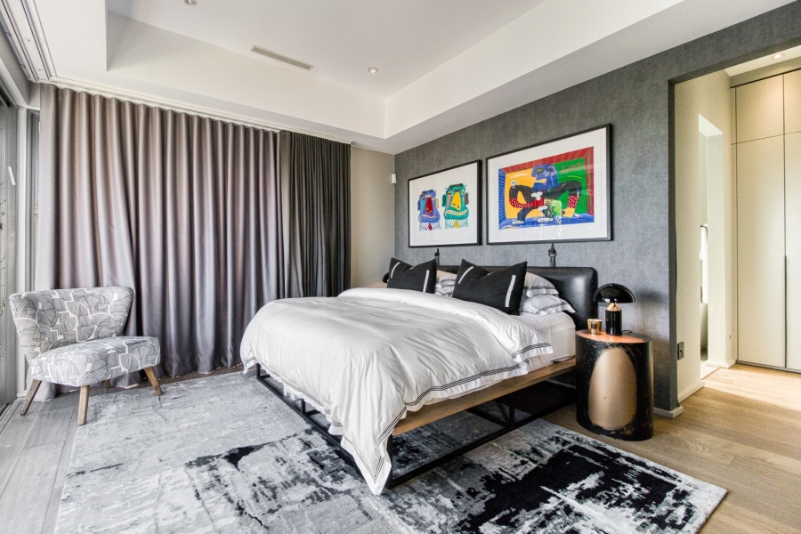 4 Bedroom Property for Sale in Benmore Gardens Gauteng