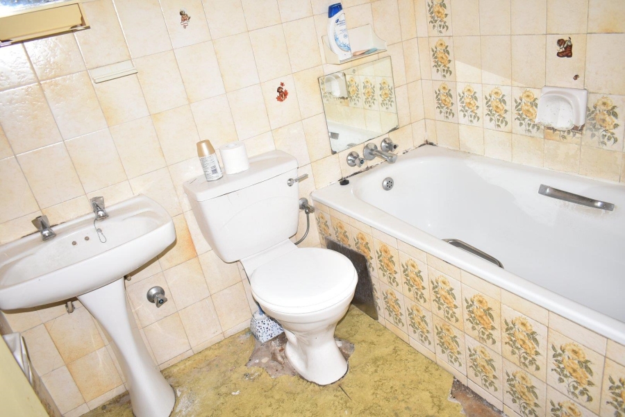 1 Bedroom Property for Sale in Pretoria Central Gauteng