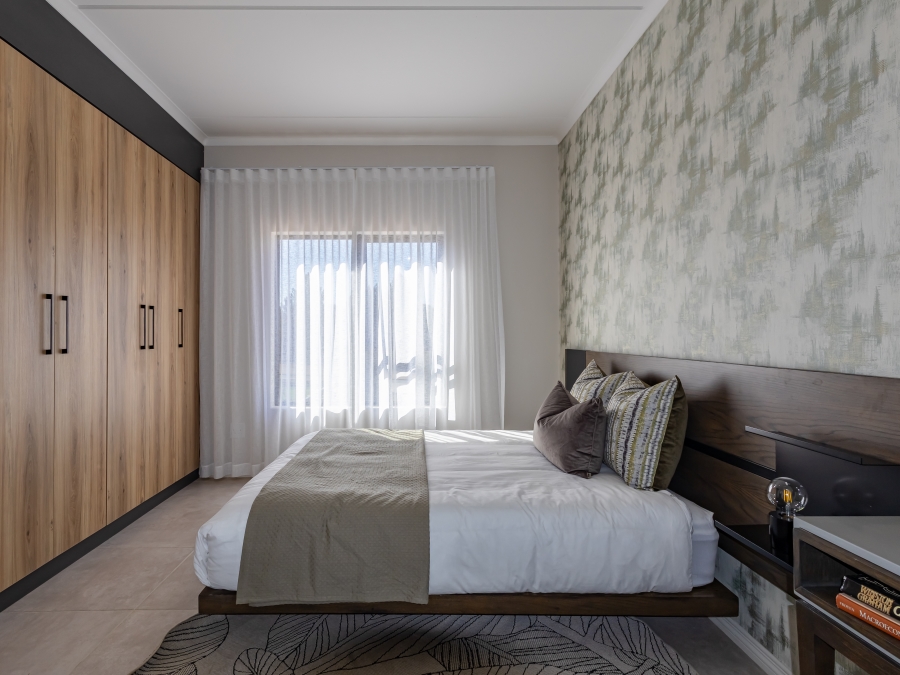 2 Bedroom Property for Sale in Glen Austin Gauteng