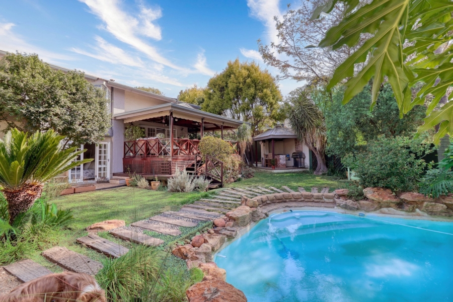 4 Bedroom Property for Sale in Fourways Gardens Gauteng