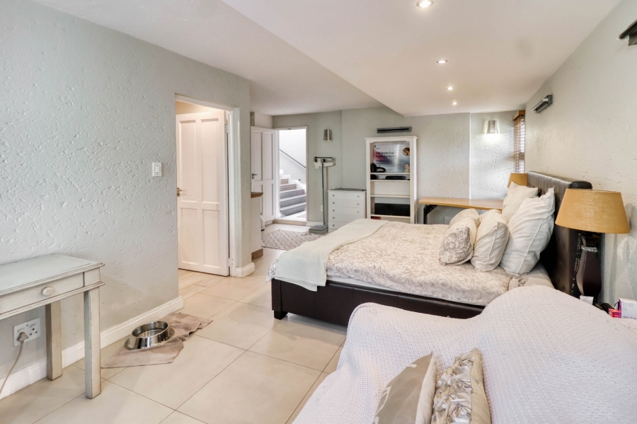 4 Bedroom Property for Sale in Fourways Gardens Gauteng