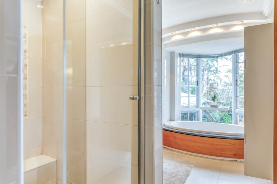 4 Bedroom Property for Sale in Fourways Gardens Gauteng