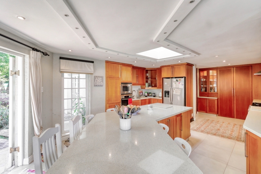 4 Bedroom Property for Sale in Fourways Gardens Gauteng