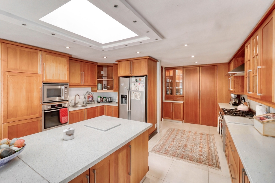 4 Bedroom Property for Sale in Fourways Gardens Gauteng