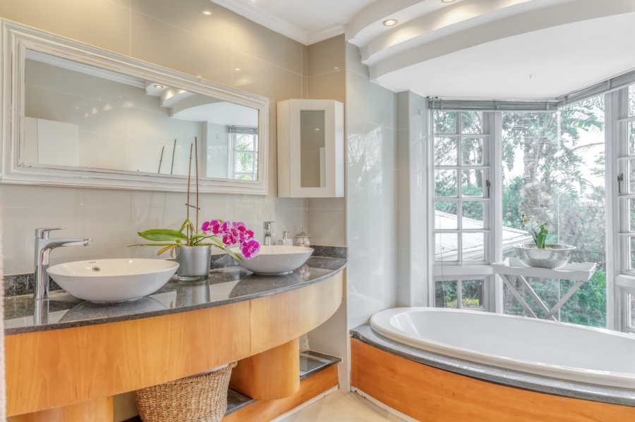 4 Bedroom Property for Sale in Fourways Gardens Gauteng