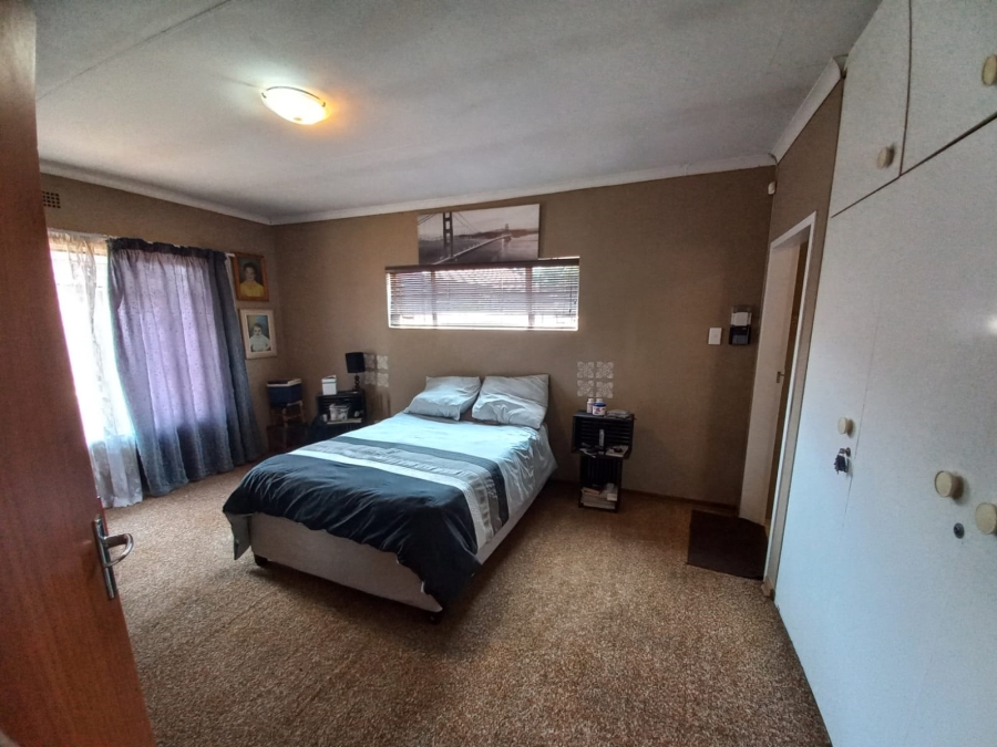 4 Bedroom Property for Sale in Rensburg Gauteng